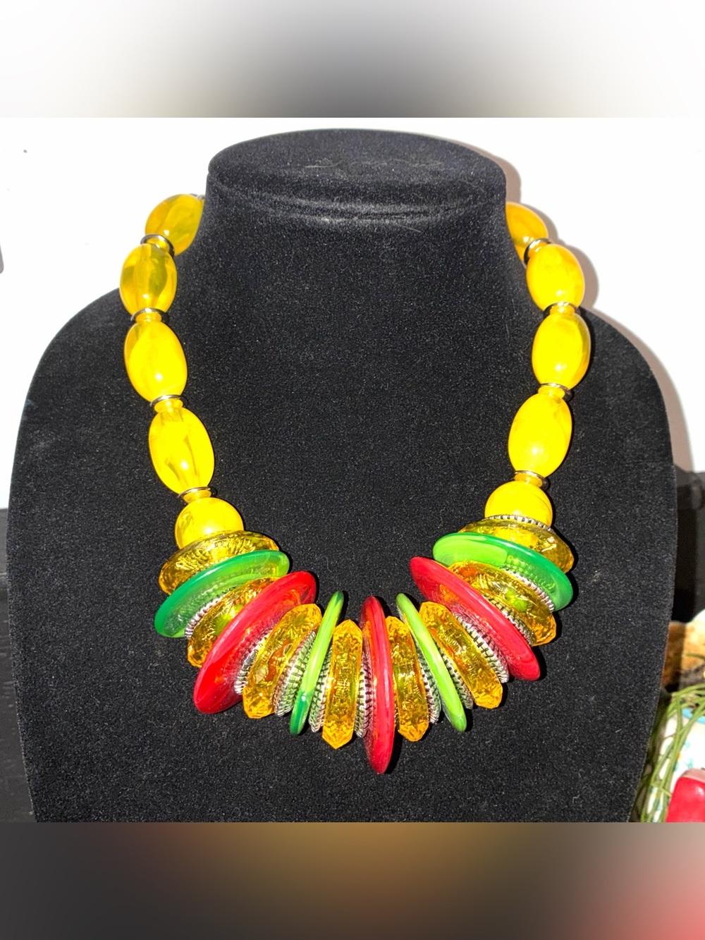 Vtg Jackie Brazil Indiana Yellow Translucent Resin Statement Necklace Pop Art